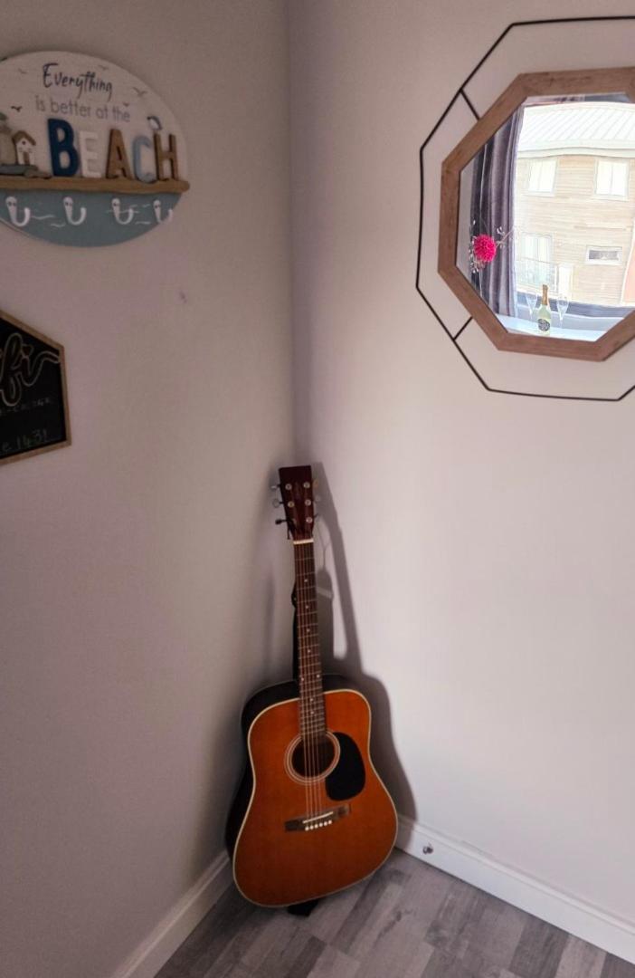Homestay 2 Spacious In The Heart Of The Marina Swansea