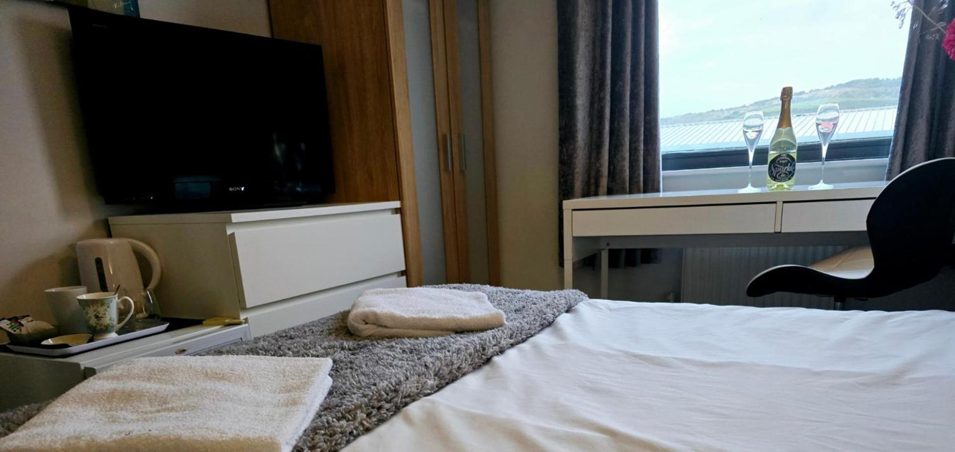 Homestay 2 Spacious In The Heart Of The Marina *